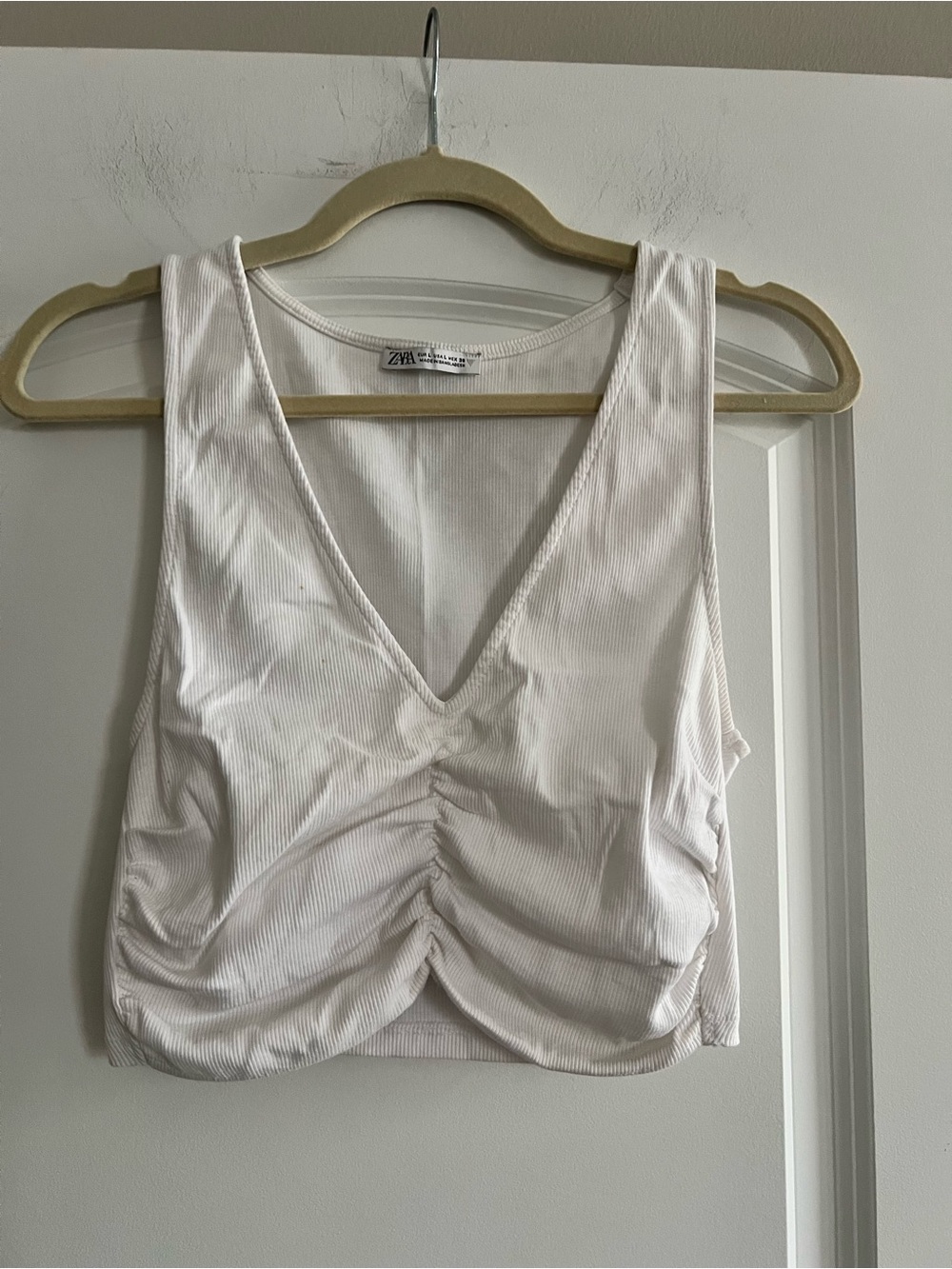 Zara Ivory Ribbed V-Neck Ruched Crop Top